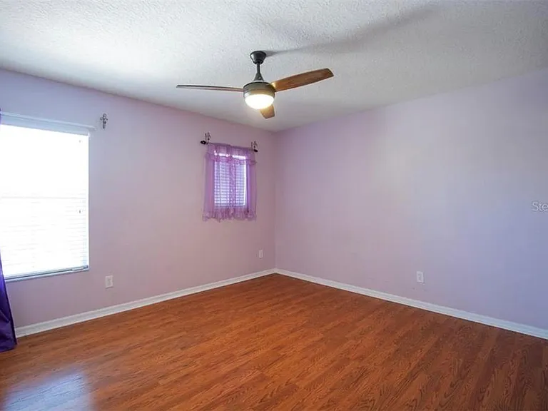 1412 Blackwater Pond Dr — Photo 17
