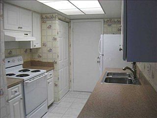 4th image of 2723 Sherbrooke Ln APT D