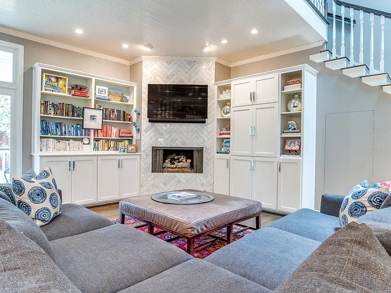 3312 Villanova St — Photo 17