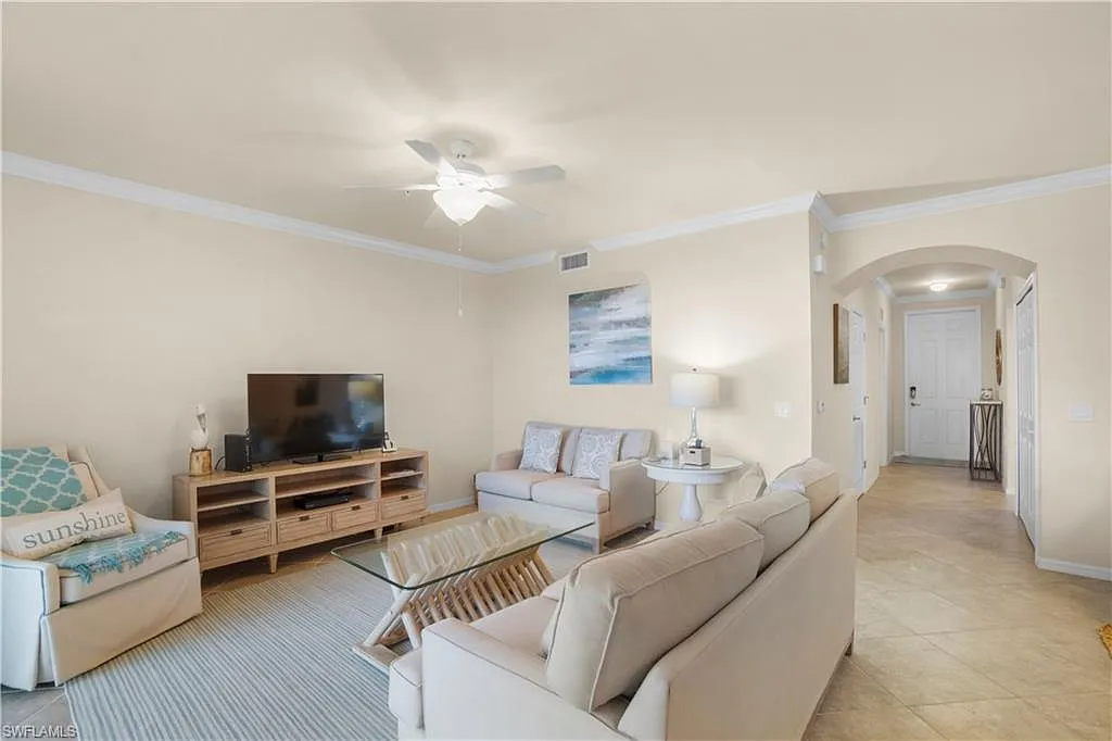 2 bed, 2.0 bath, 1194 sqft, $2,650 — Photo 4