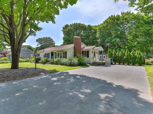 15 Bonito Avenue, East Falmouth, MA 02536