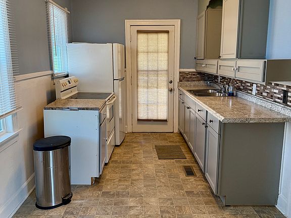 4th image of 905 Cumberland Dr