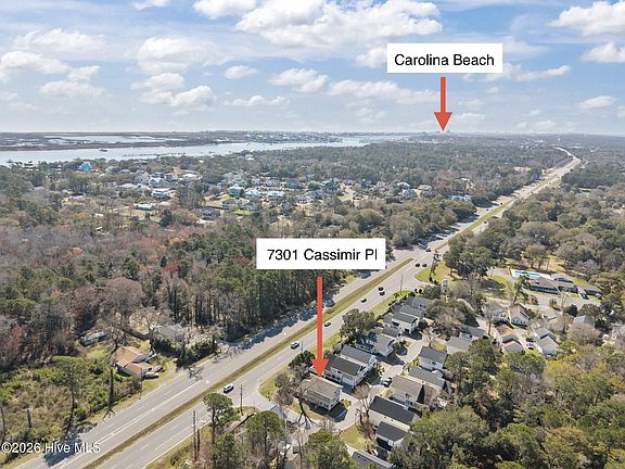 2nd image of 7301 Cassimir Place