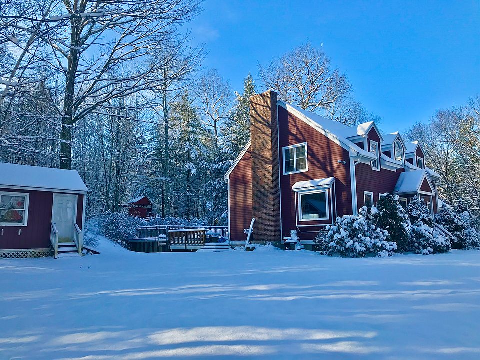 2nd image of 12 Potanipo Hill Rd