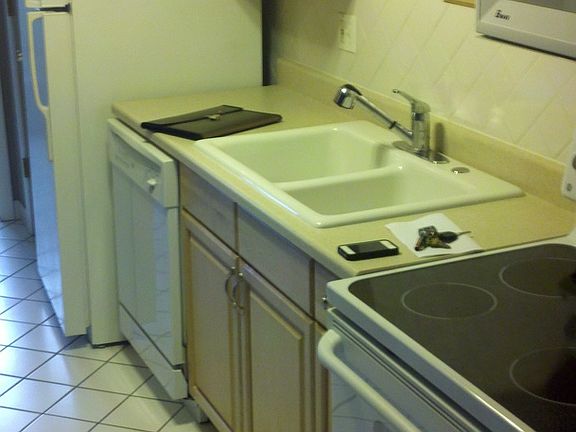 2nd image of 1140 Ferdinand Ave APT 8