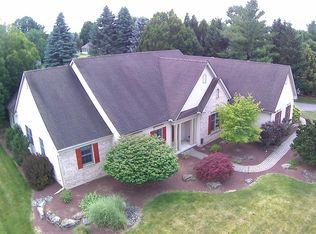 1005 Buckingham Dr, Allentown, PA 18103