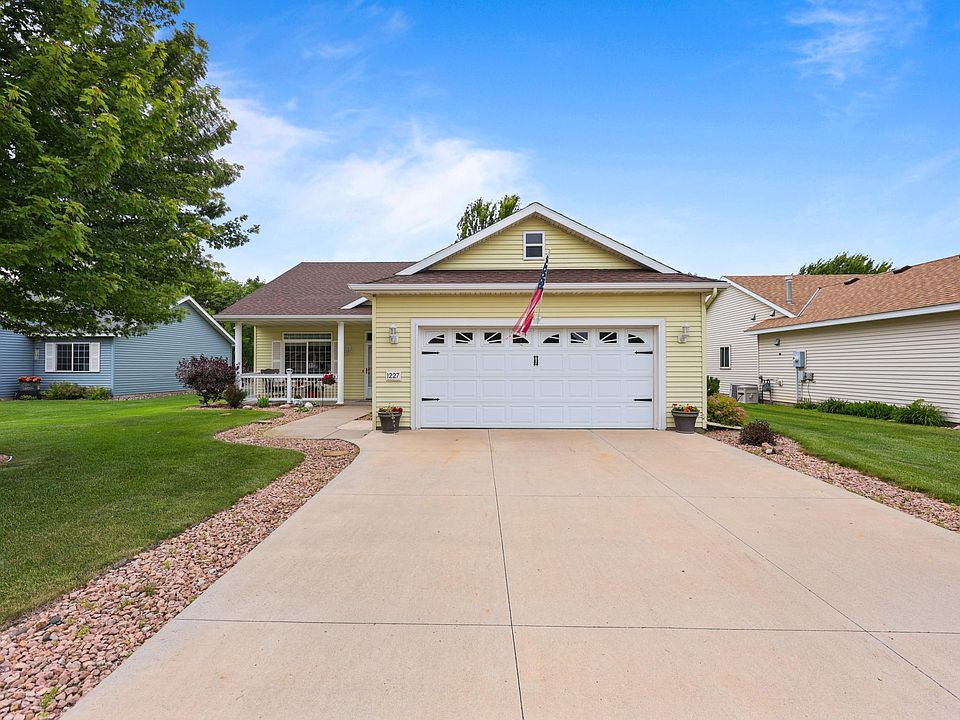 1st image of 1227 Willow Pond Dr