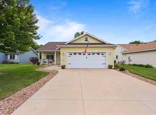 1227 Willow Pond Dr, Waite Park, MN 56387