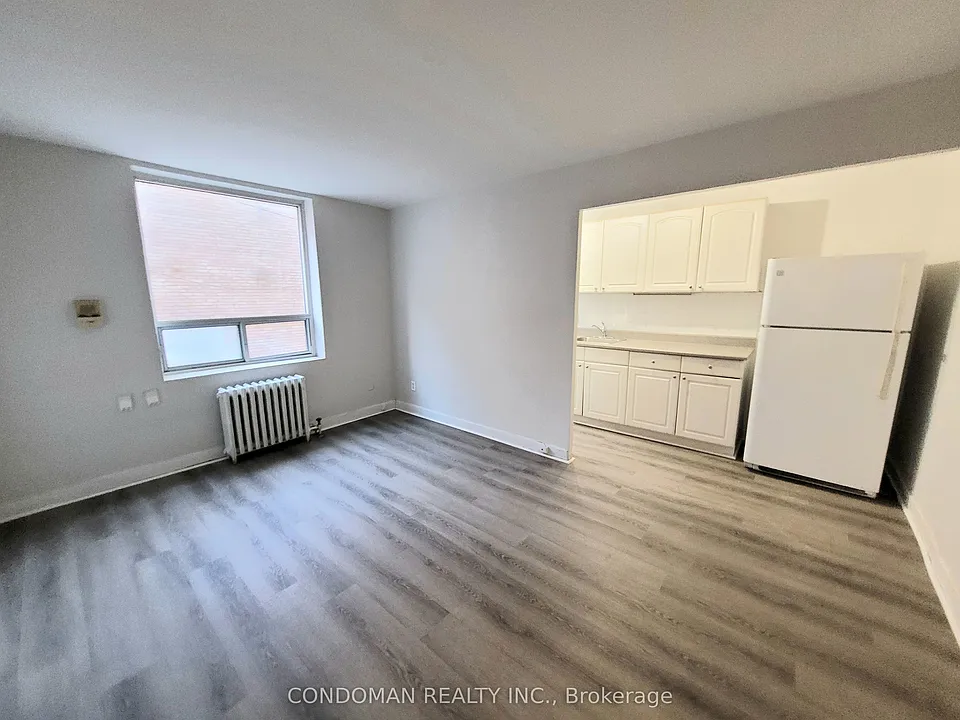 852 Broadview Ave #105