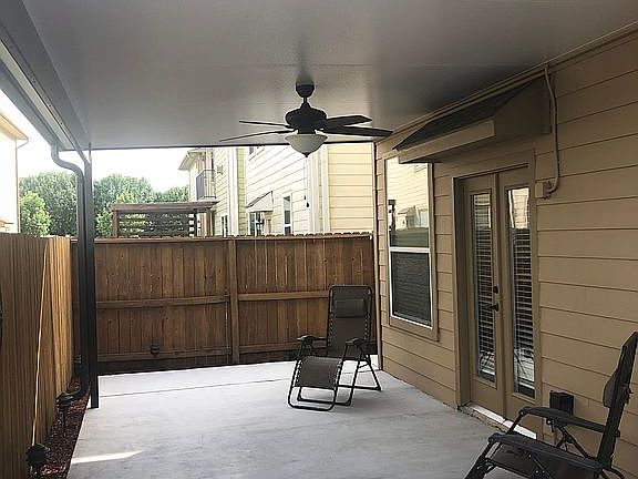 Brand new Patio and Awning !