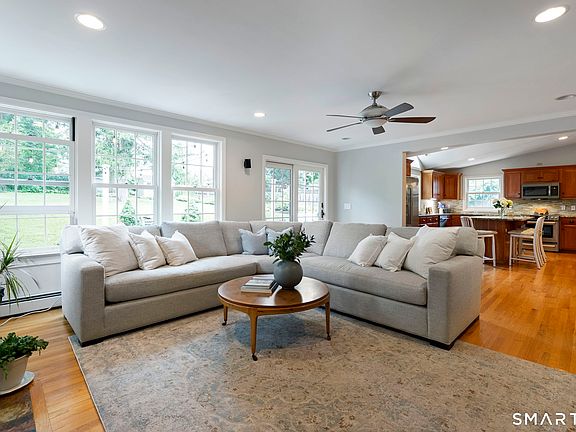 4th image of 49 Glenbrook Road