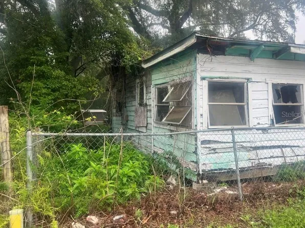 38719 Dixie Dr, Dade City, FL 33525