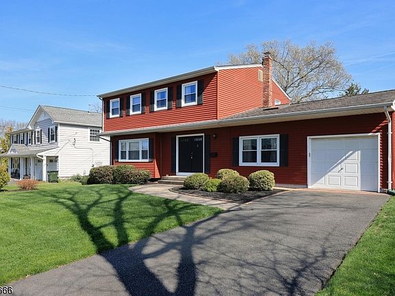 5th image of 22 Maynard Rd