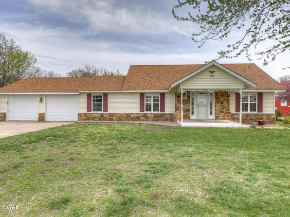 92 SE 25th Ln, Lamar, MO 64759