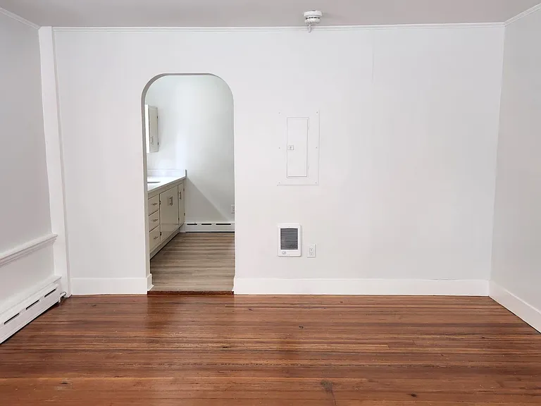 29 Bartlett St #1 — Photo 3