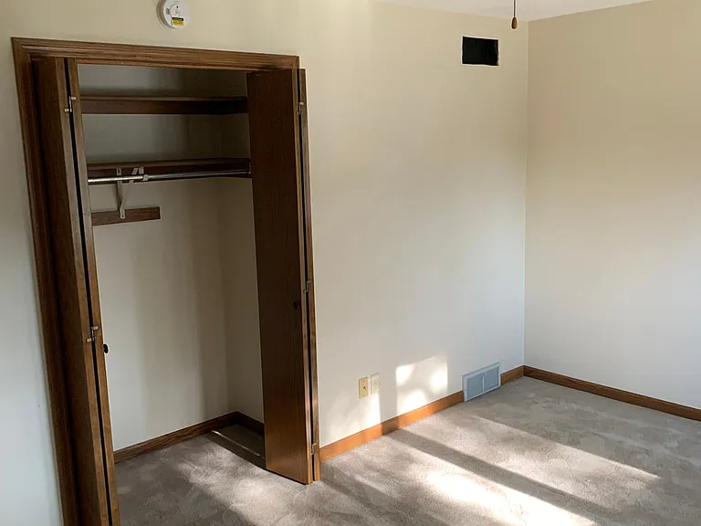 Main Bedroom - 2nd closet