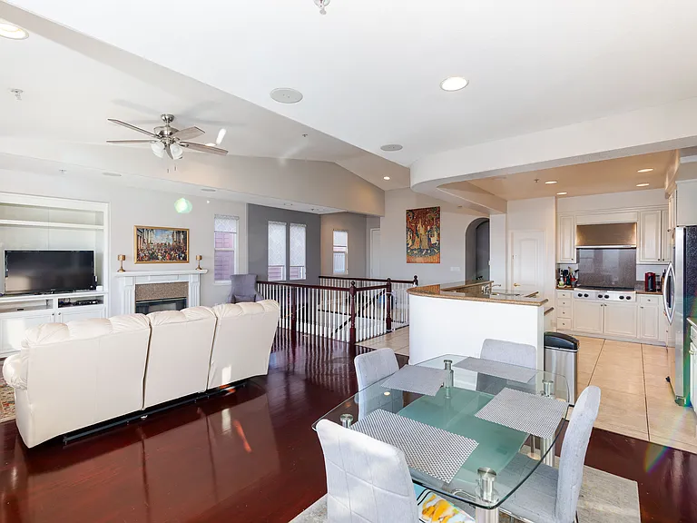 19 Pointe View Pl — Photo 3