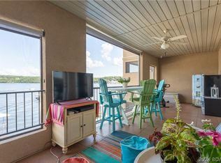 918 Tuscany Dr UNIT 2J, Camdenton, MO 65020
