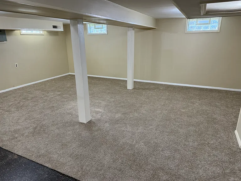 28585 Maplewood St — Photo 14