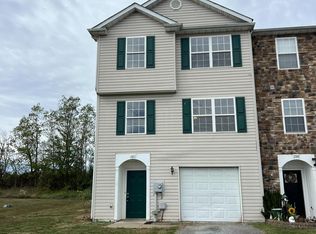 222 Pony Cir, Martinsburg, WV 25405