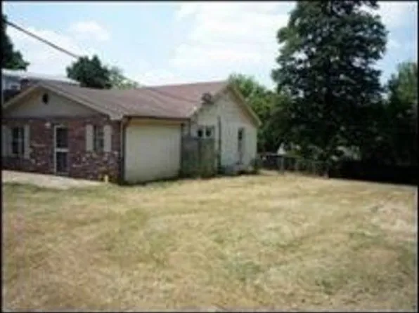 1715 Vada Cir, Knoxville, TN 37912