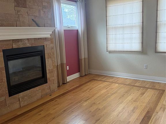 4th image of 2464 S Saint Paul Street