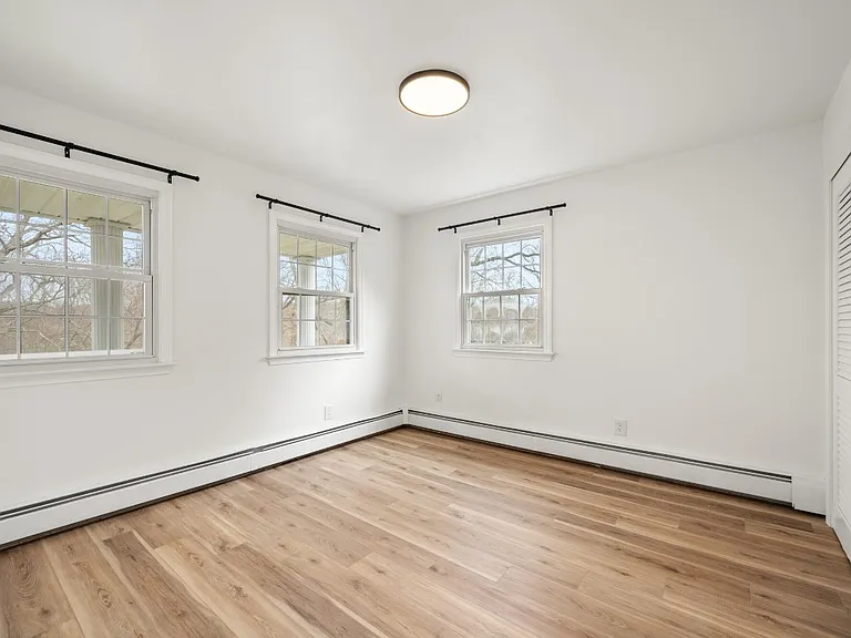 2 Cavasin Dr — Photo 37