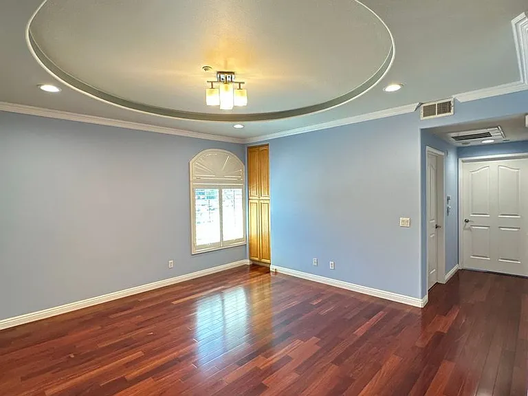 120 De Anza St #202 — Photo 3