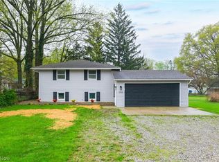 288 E 44th St, Lorain, OH 44052