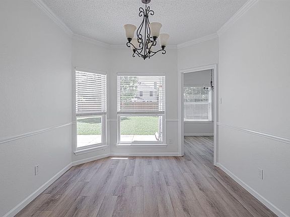 5th image of 2216 Chasefield Dr