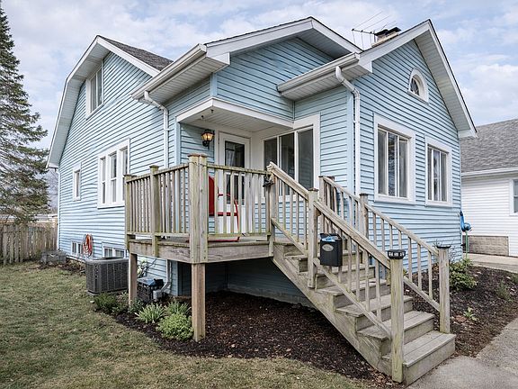 2nd image of 1511 Waverly Pl