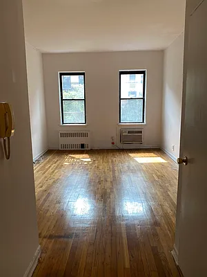 Rented by Sandra Greer Real Estate | media 2