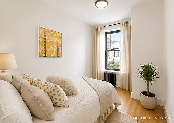 Bedroom, photo 2