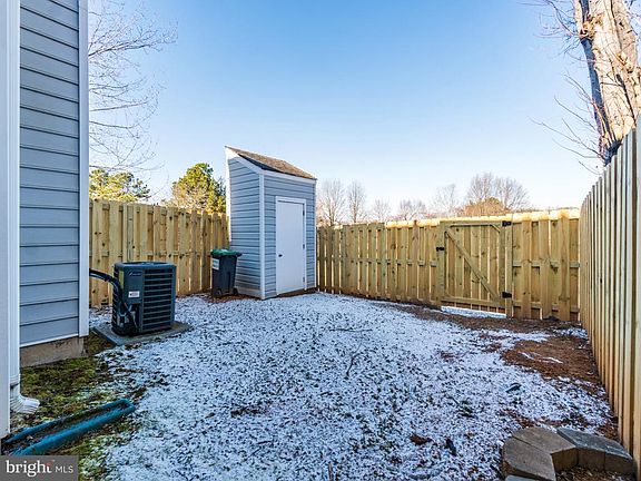 2nd image of 201 W Park Dr