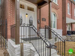 2853 Victor St, Saint Louis, MO 63104