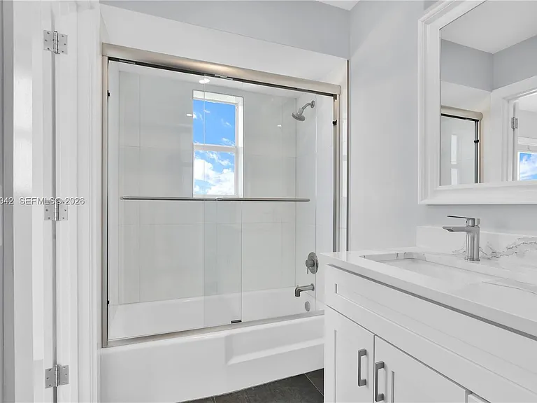 1770 E Las Olas Blvd #505 — Photo 31