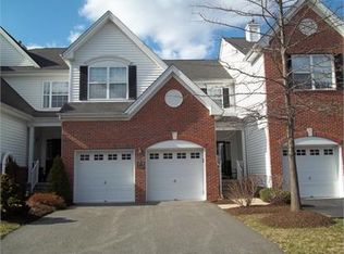 12 Paddock Ln, Flemington, NJ 08822