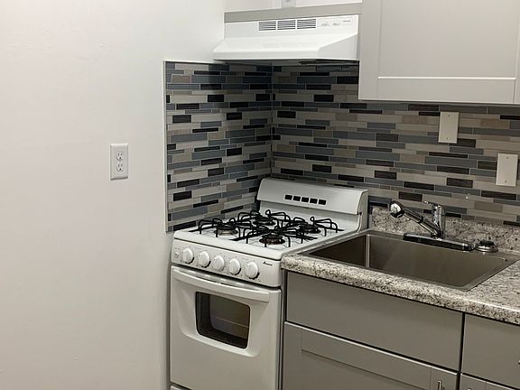 2nd image of 339 W Grand Ave #109