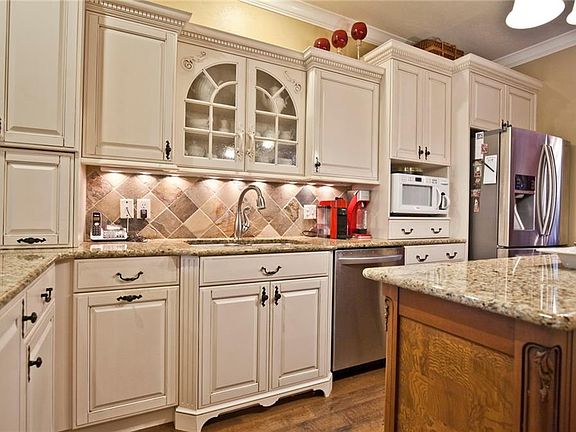 3rd image of 4419 W Trillium Ln