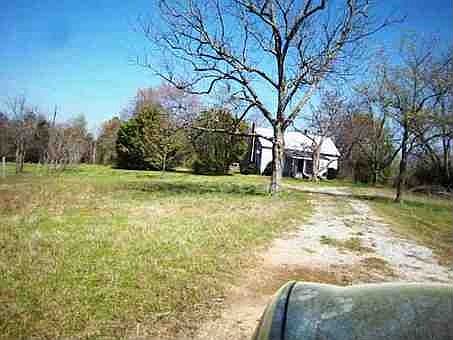 2nd image of 2700 Old Union Point Rd