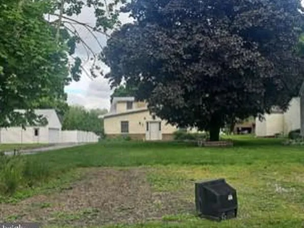 126 Lawn Rd, Palmyra, PA 17078