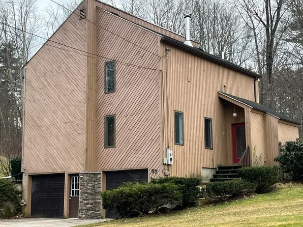 67 Jenkins Road, Bedford, NH 03110