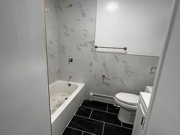 5th image of 23 Cedar St APT 5