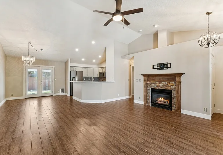 8284 W Galactic Ct — Photo 8