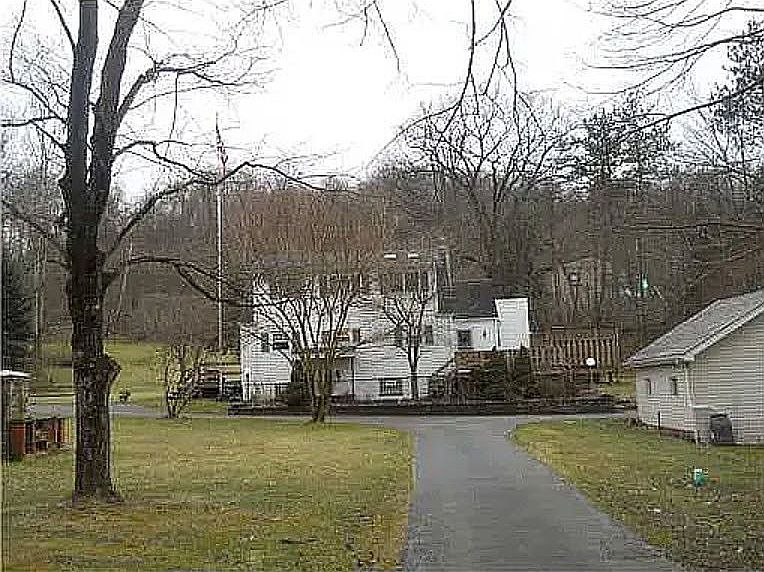 2nd image of 112 Plum Dr