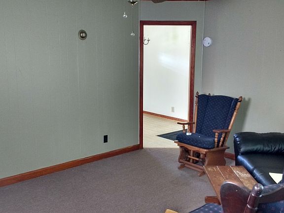 5th image of 1114 Dearmin Rd