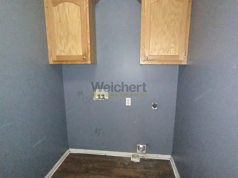 703 N 10th Ave — Photo 5