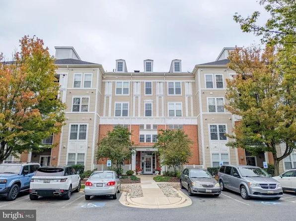 101 Watkins Pond Blvd #4306, Rockville, MD 20850
