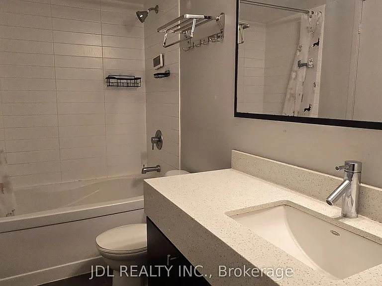 126 Simcoe St #1506 — Photo 10