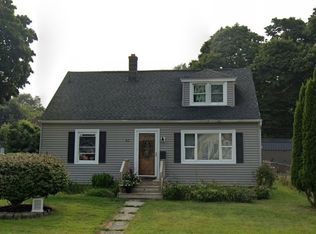 61 Newton Rd, Rochester, NY 14626